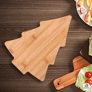 Planche à fromage en bambou en arbre de Noël